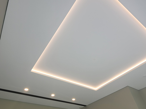 Spanndecken im Wohnzimmer